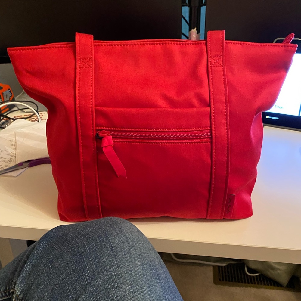 Never Used Small Vera Tote Bag in Red